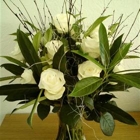 fwthumb02 vase of 12 roses 49.95.jpg